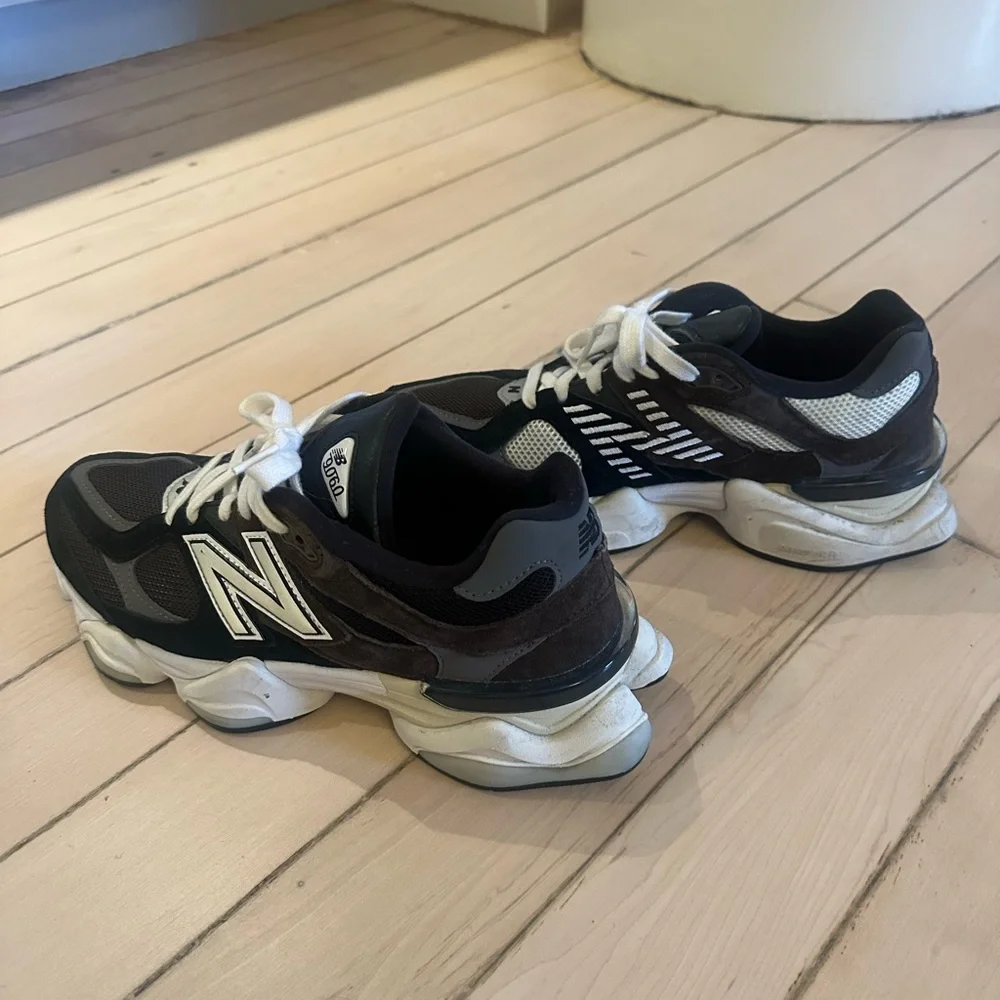 New Balance 2022 9060 'Brown Black' - Picture 4 of 8